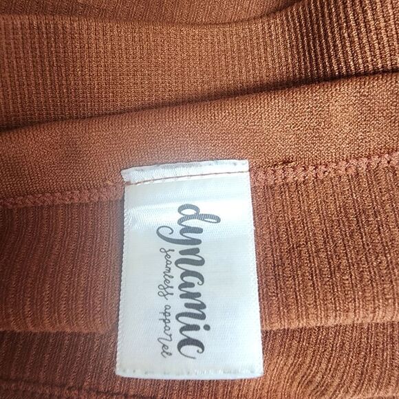 Dynamic Brown Crop Top (OS) - Picture 5 of 5